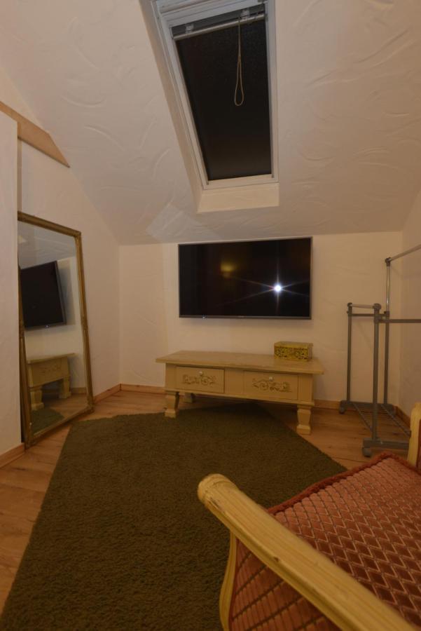 Eifel Kate, Relaxen Mit Sauna Und Whirlpool Dahlem  Exteriér fotografie
